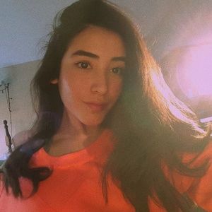 Meet your Posher, Alexis